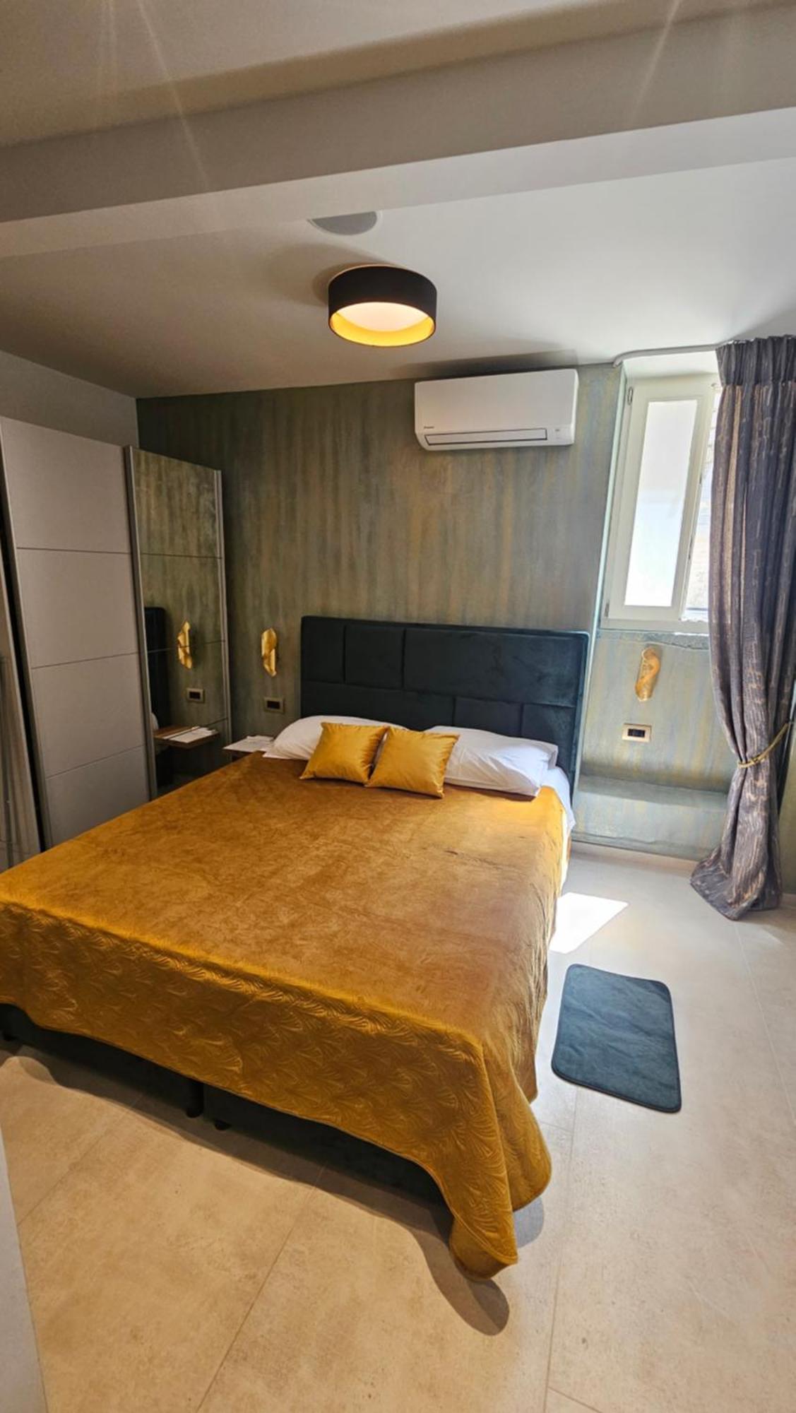 Dc II Downtown Apartment Rovinj Oda fotoğraf